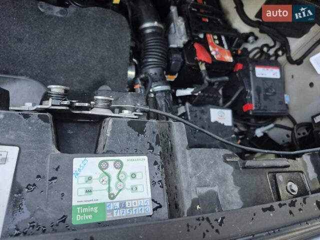 Серый Тойота Proace, объемом двигателя 2 л и пробегом 176 тыс. км за 28900 $, фото 87 на Automoto.ua