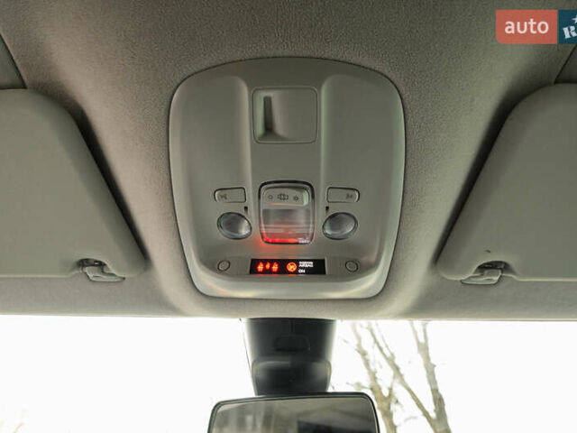 Серый Тойота Proace, объемом двигателя 2 л и пробегом 176 тыс. км за 28900 $, фото 76 на Automoto.ua