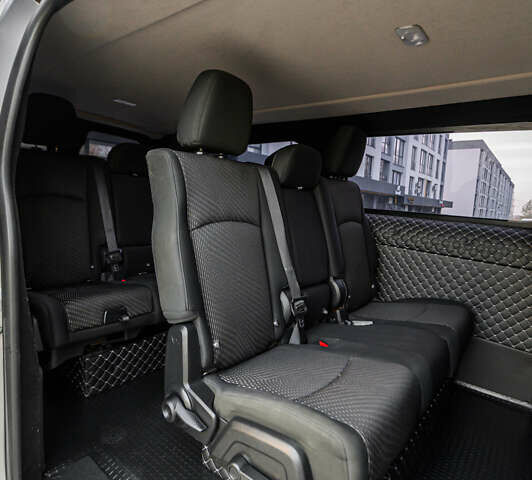 Серый Тойота Proace, объемом двигателя 2 л и пробегом 176 тыс. км за 29900 $, фото 55 на Automoto.ua