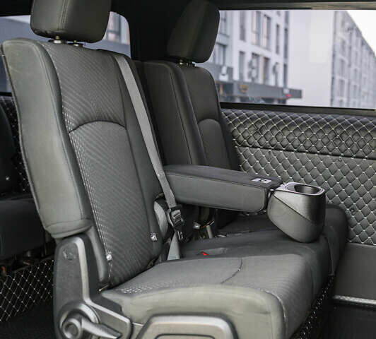 Серый Тойота Proace, объемом двигателя 2 л и пробегом 176 тыс. км за 28900 $, фото 38 на Automoto.ua