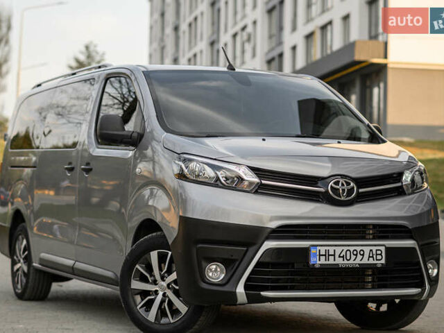 Серый Тойота Proace, объемом двигателя 2 л и пробегом 176 тыс. км за 29900 $, фото 17 на Automoto.ua