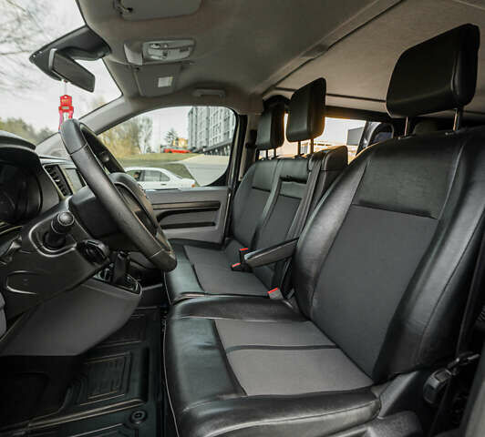 Серый Тойота Proace, объемом двигателя 2 л и пробегом 176 тыс. км за 28900 $, фото 54 на Automoto.ua