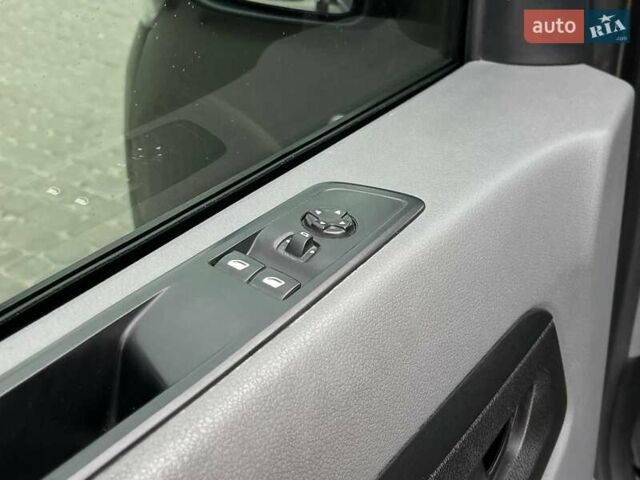 Серый Тойота Proace, объемом двигателя 2 л и пробегом 92 тыс. км за 20940 $, фото 11 на Automoto.ua