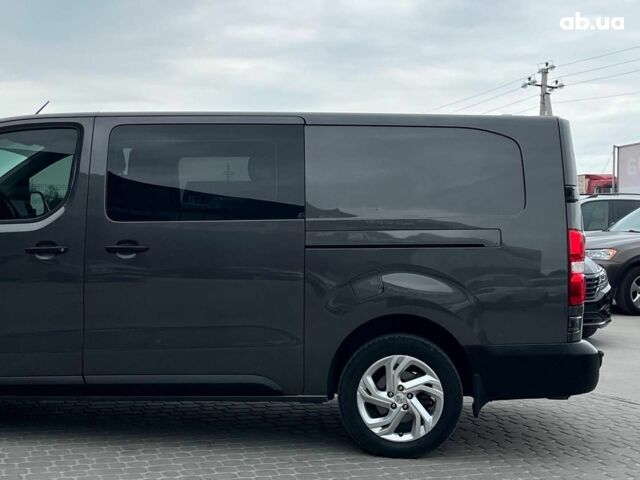 Серый Тойота Proace, объемом двигателя 2 л и пробегом 92 тыс. км за 21990 $, фото 32 на Automoto.ua
