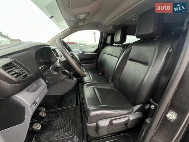 Серый Тойота Proace, объемом двигателя 2 л и пробегом 92 тыс. км за 20940 $, фото 22 на Automoto.ua