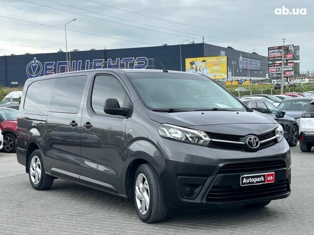 Серый Тойота Proace, объемом двигателя 2 л и пробегом 92 тыс. км за 21990 $, фото 2 на Automoto.ua