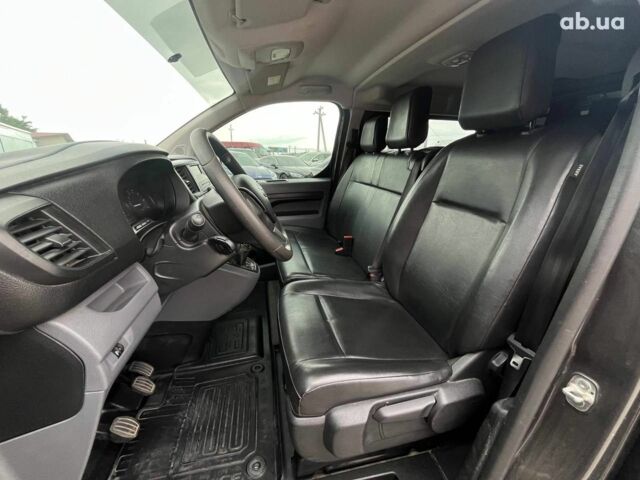 Серый Тойота Proace, объемом двигателя 2 л и пробегом 92 тыс. км за 21990 $, фото 22 на Automoto.ua