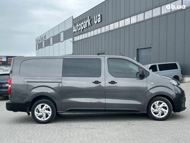 Серый Тойота Proace, объемом двигателя 2 л и пробегом 92 тыс. км за 21990 $, фото 4 на Automoto.ua