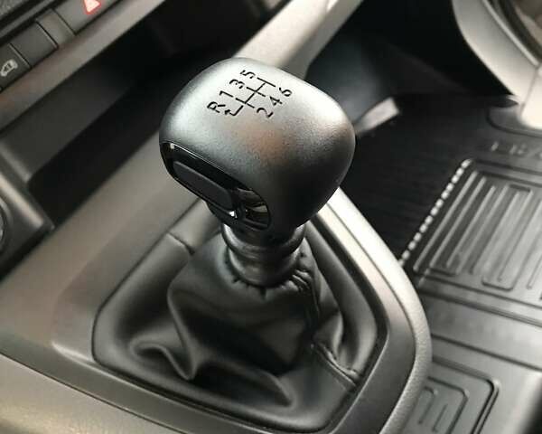 Серый Тойота Proace, объемом двигателя 1.5 л и пробегом 46 тыс. км за 19500 $, фото 6 на Automoto.ua