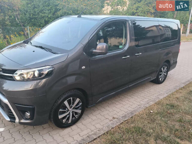 Серый Тойота Proace, объемом двигателя 2 л и пробегом 115 тыс. км за 56000 $, фото 6 на Automoto.ua