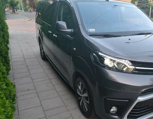 Серый Тойота Proace, объемом двигателя 2 л и пробегом 115 тыс. км за 56000 $, фото 5 на Automoto.ua