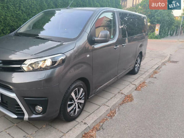 Серый Тойота Proace, объемом двигателя 2 л и пробегом 115 тыс. км за 56000 $, фото 3 на Automoto.ua