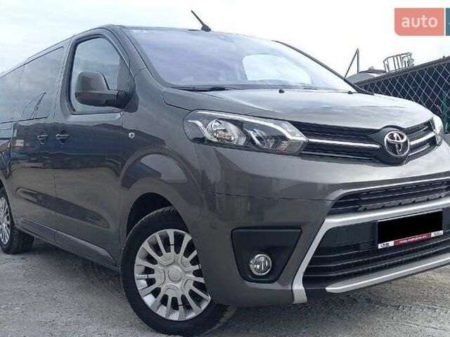 Серый Тойота Proace, объемом двигателя 2 л и пробегом 46 тыс. км за 45000 $, фото 5 на Automoto.ua