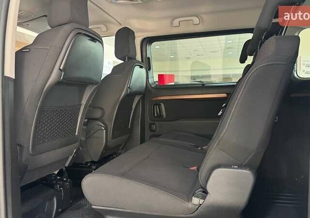 Сірий Тойота Proace, об'ємом двигуна 2 л та пробігом 235 тис. км за 31343 $, фото 10 на Automoto.ua