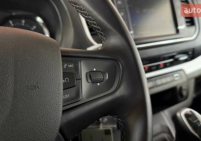 Серый Тойота Proace, объемом двигателя 2 л и пробегом 54 тыс. км за 37749 $, фото 19 на Automoto.ua
