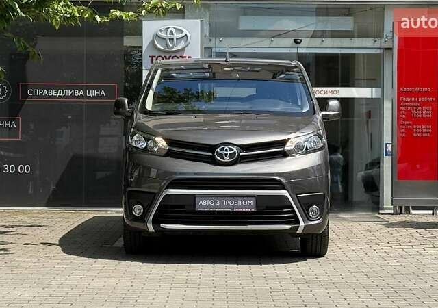 Серый Тойота Proace, объемом двигателя 2 л и пробегом 54 тыс. км за 37749 $, фото 5 на Automoto.ua