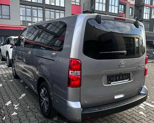 Серый Тойота Proace, объемом двигателя 2 л и пробегом 17 тыс. км за 54683 $, фото 1 на Automoto.ua