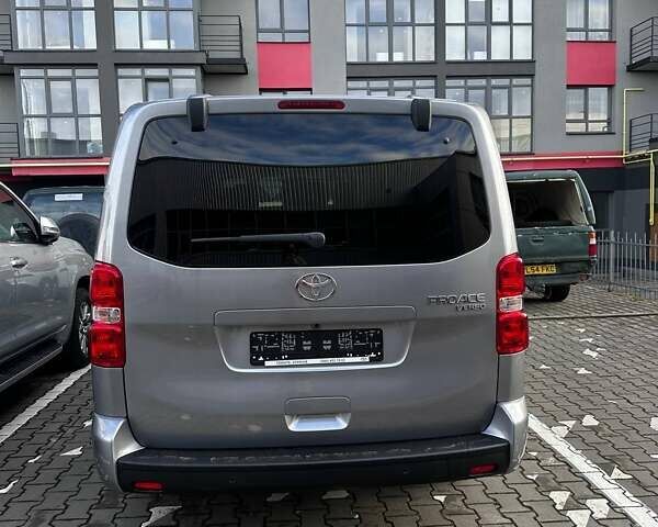 Серый Тойота Proace, объемом двигателя 2 л и пробегом 17 тыс. км за 54683 $, фото 8 на Automoto.ua