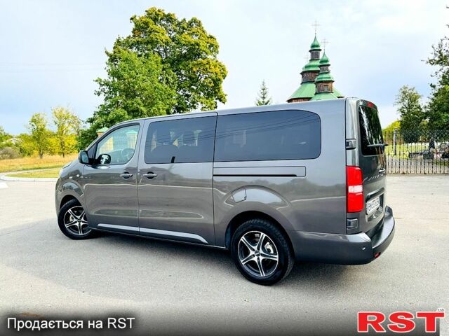 Серый Тойота Proace, объемом двигателя 2 л и пробегом 47 тыс. км за 39500 $, фото 5 на Automoto.ua