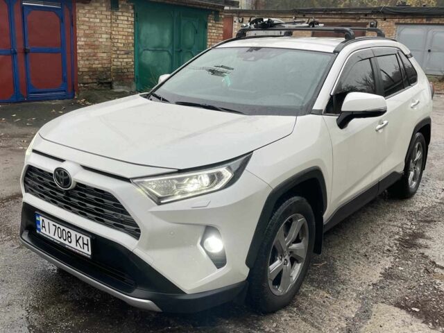 Белый Тойота РАВ 4, объемом двигателя 2 л и пробегом 99 тыс. км за 29500 $, фото 1 на Automoto.ua