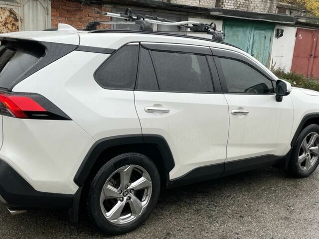 Белый Тойота РАВ 4, объемом двигателя 2 л и пробегом 99 тыс. км за 29500 $, фото 6 на Automoto.ua