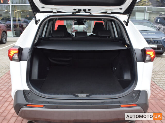 Білий Тойота РАВ 4, об'ємом двигуна 2 л та пробігом 112 тис. км за 26800 $, фото 9 на Automoto.ua