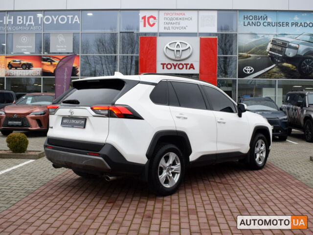 Білий Тойота РАВ 4, об'ємом двигуна 2 л та пробігом 112 тис. км за 26800 $, фото 19 на Automoto.ua