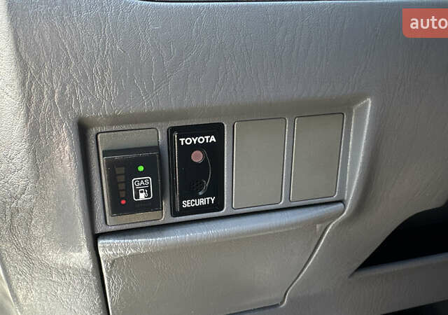 Білий Тойота РАВ 4, об'ємом двигуна 2 л та пробігом 170 тис. км за 6950 $, фото 56 на Automoto.ua