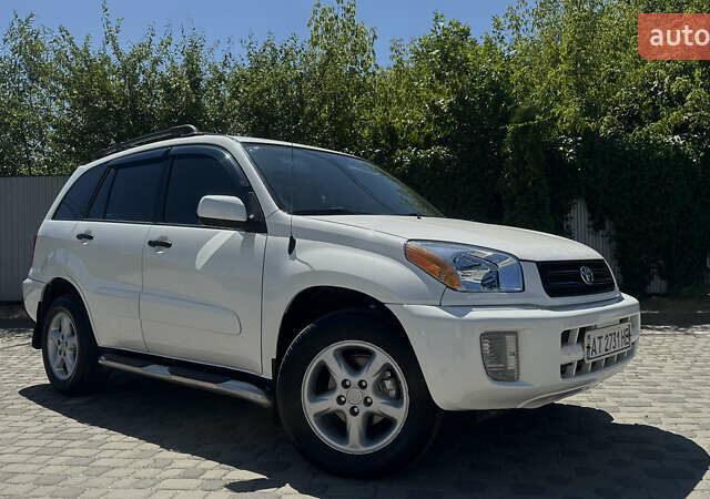 Білий Тойота РАВ 4, об'ємом двигуна 2 л та пробігом 170 тис. км за 6950 $, фото 3 на Automoto.ua