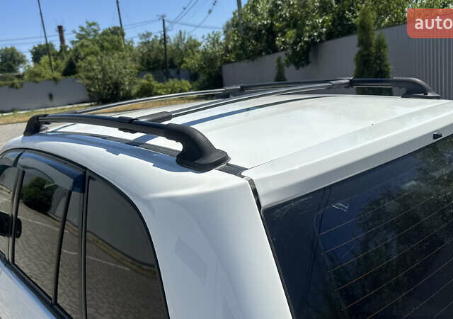 Білий Тойота РАВ 4, об'ємом двигуна 2 л та пробігом 170 тис. км за 6950 $, фото 15 на Automoto.ua