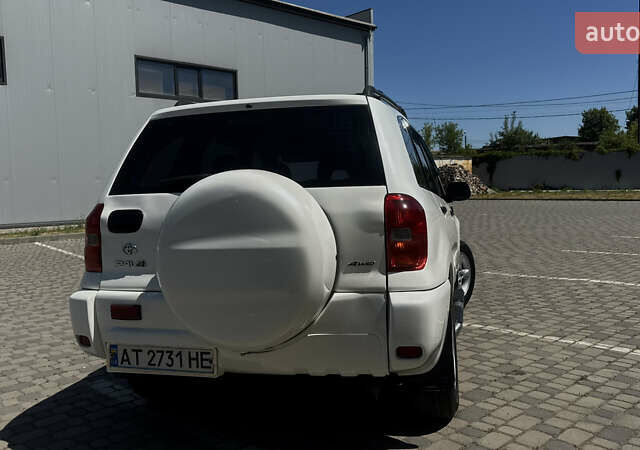Белый Тойота РАВ 4, объемом двигателя 2 л и пробегом 169 тыс. км за 7450 $, фото 9 на Automoto.ua