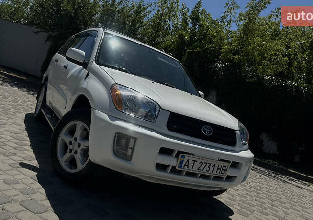 Білий Тойота РАВ 4, об'ємом двигуна 2 л та пробігом 170 тис. км за 6950 $, фото 2 на Automoto.ua