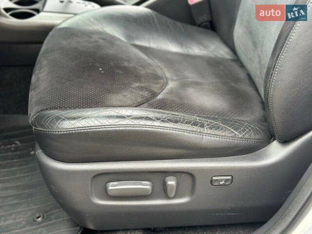 Белый Тойота РАВ 4, объемом двигателя 2 л и пробегом 186 тыс. км за 12999 $, фото 17 на Automoto.ua