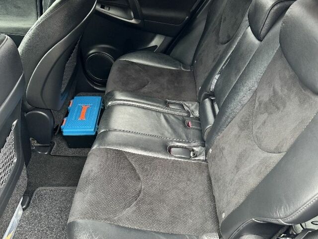 Белый Тойота РАВ 4, объемом двигателя 2.2 л и пробегом 153 тыс. км за 13900 $, фото 10 на Automoto.ua