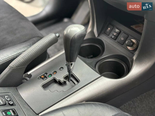 Белый Тойота РАВ 4, объемом двигателя 2 л и пробегом 186 тыс. км за 12999 $, фото 27 на Automoto.ua