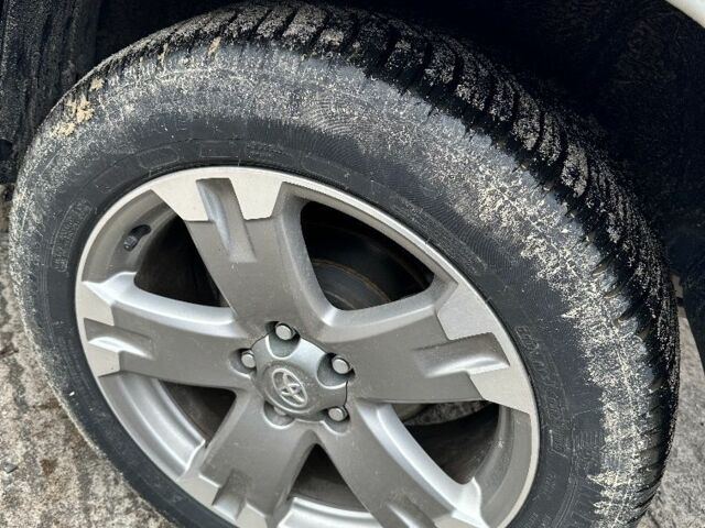 Белый Тойота РАВ 4, объемом двигателя 2.2 л и пробегом 153 тыс. км за 13900 $, фото 11 на Automoto.ua