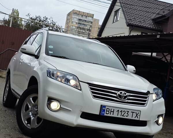 Белый Тойота РАВ 4, объемом двигателя 2.23 л и пробегом 250 тыс. км за 10850 $, фото 4 на Automoto.ua