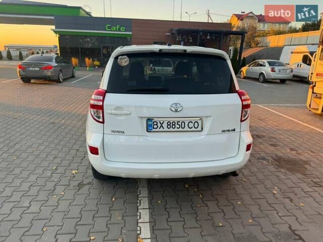 Білий Тойота РАВ 4, об'ємом двигуна 2.23 л та пробігом 281 тис. км за 7999 $, фото 17 на Automoto.ua