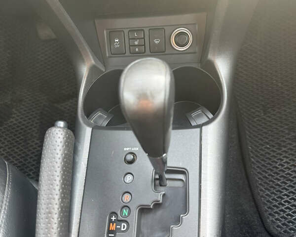 Білий Тойота РАВ 4, об'ємом двигуна 2 л та пробігом 190 тис. км за 12999 $, фото 30 на Automoto.ua