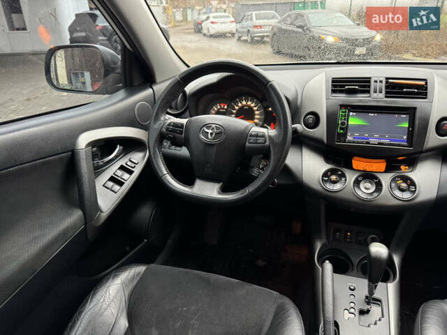 Белый Тойота РАВ 4, объемом двигателя 1.99 л и пробегом 186 тыс. км за 11999 $, фото 17 на Automoto.ua