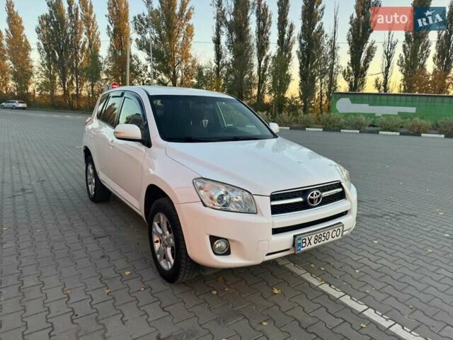Білий Тойота РАВ 4, об'ємом двигуна 2.23 л та пробігом 281 тис. км за 7999 $, фото 14 на Automoto.ua