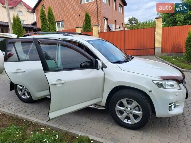 Белый Тойота РАВ 4, объемом двигателя 1.99 л и пробегом 231 тыс. км за 12500 $, фото 68 на Automoto.ua