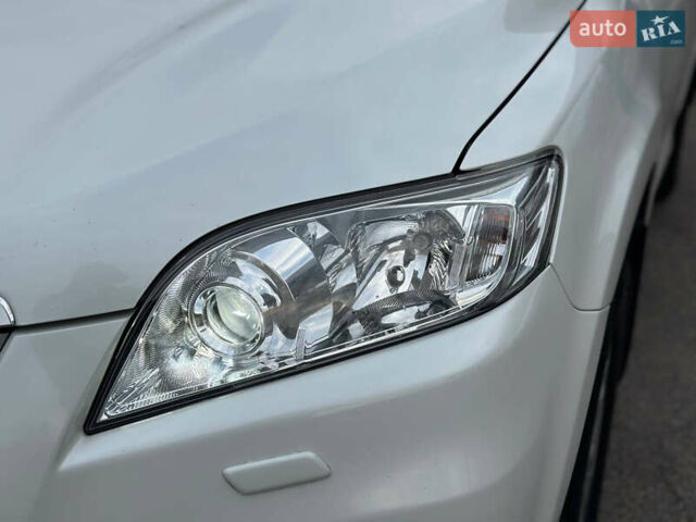 Белый Тойота РАВ 4, объемом двигателя 2 л и пробегом 186 тыс. км за 12999 $, фото 44 на Automoto.ua