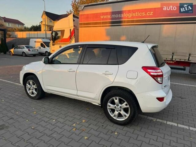 Білий Тойота РАВ 4, об'ємом двигуна 2.23 л та пробігом 281 тис. км за 7999 $, фото 20 на Automoto.ua