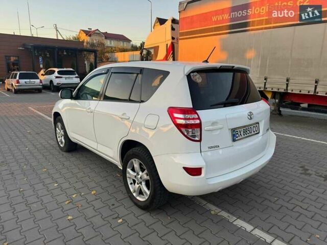 Білий Тойота РАВ 4, об'ємом двигуна 2.23 л та пробігом 281 тис. км за 7999 $, фото 15 на Automoto.ua