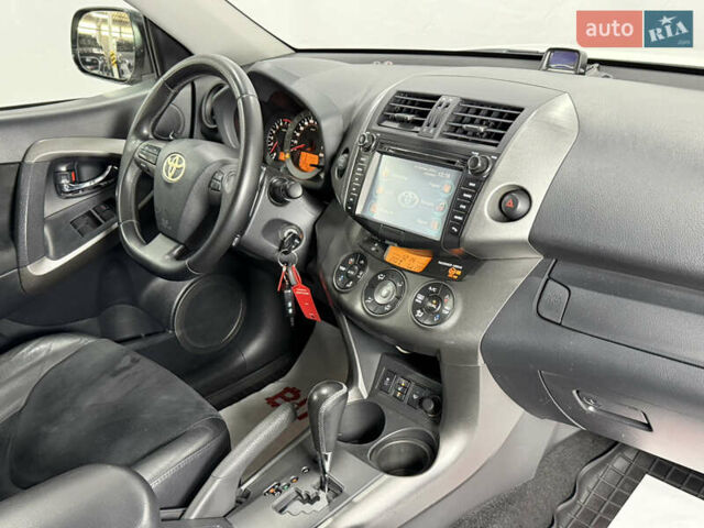 Белый Тойота РАВ 4, объемом двигателя 1.99 л и пробегом 157 тыс. км за 14200 $, фото 41 на Automoto.ua