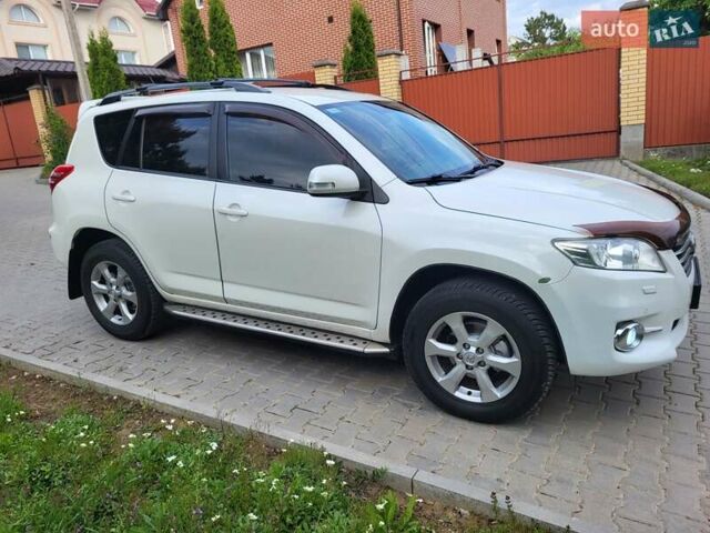 Белый Тойота РАВ 4, объемом двигателя 1.99 л и пробегом 231 тыс. км за 12500 $, фото 18 на Automoto.ua