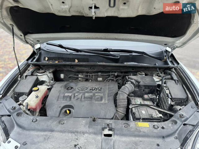 Белый Тойота РАВ 4, объемом двигателя 2 л и пробегом 139 тыс. км за 12999 $, фото 15 на Automoto.ua