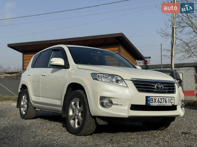 Білий Тойота РАВ 4, об'ємом двигуна 2 л та пробігом 190 тис. км за 12999 $, фото 11 на Automoto.ua