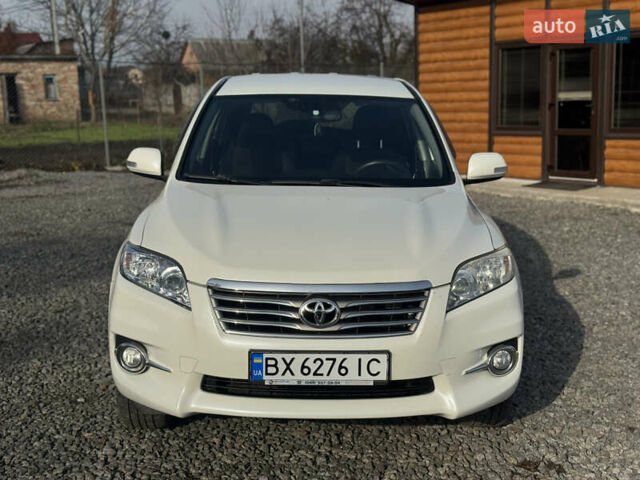Білий Тойота РАВ 4, об'ємом двигуна 2 л та пробігом 190 тис. км за 12999 $, фото 38 на Automoto.ua